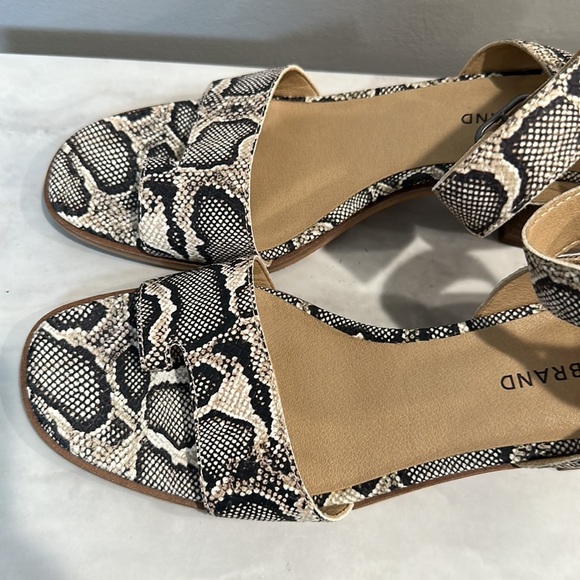 Lucky Brand Loklin Snake Print Sandals Size 10 - Picture 4 of 9